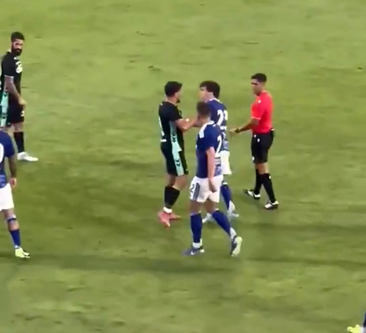 西媒:贝蒂斯球员福纳尔斯就友谊赛打架事件道歉,希望翻篇